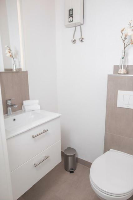 Ferienwohnung Otto-Dill-Halle Elmstein Ngoại thất bức ảnh