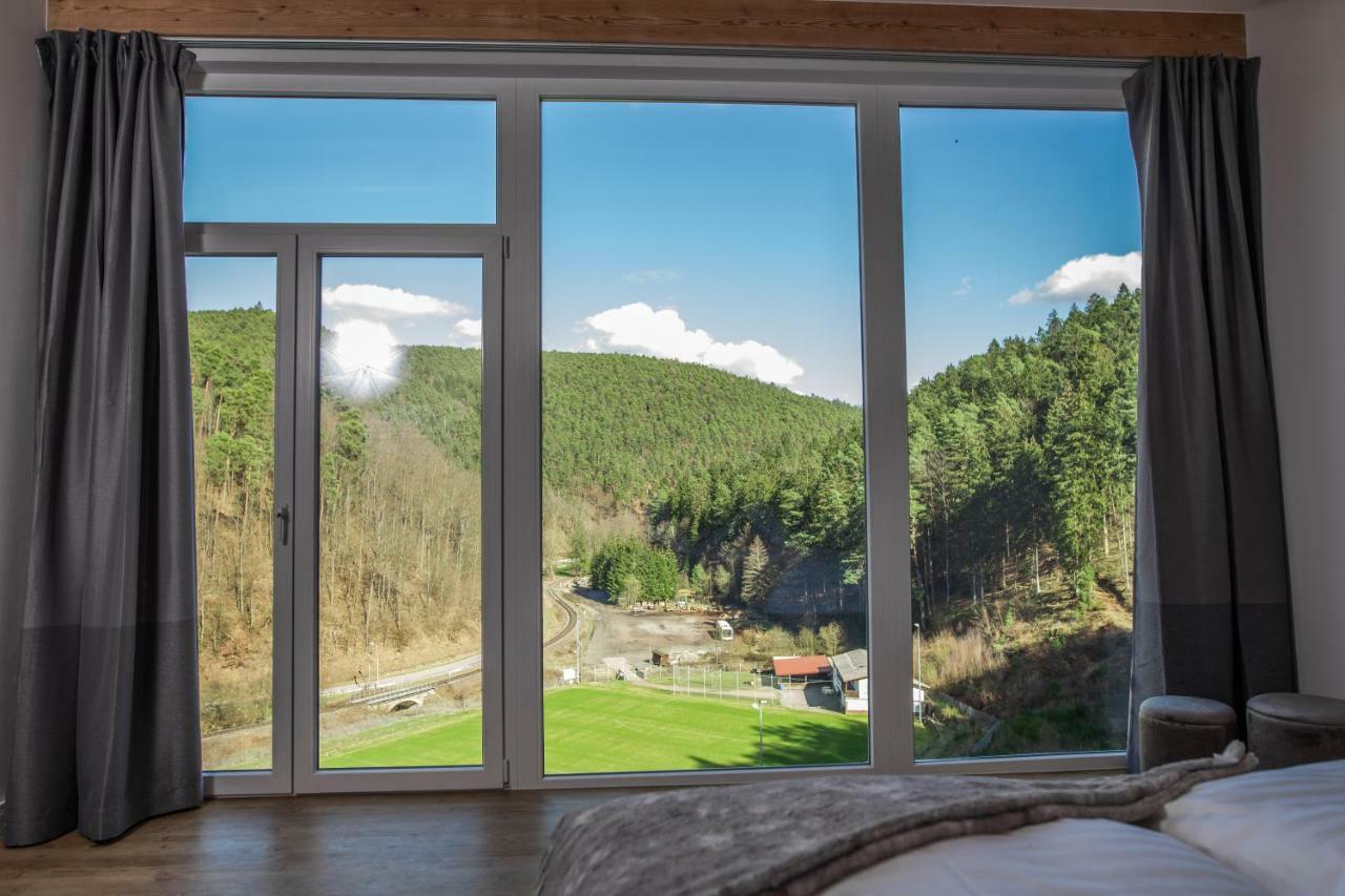 Ferienwohnung Otto-Dill-Halle Elmstein Ngoại thất bức ảnh
